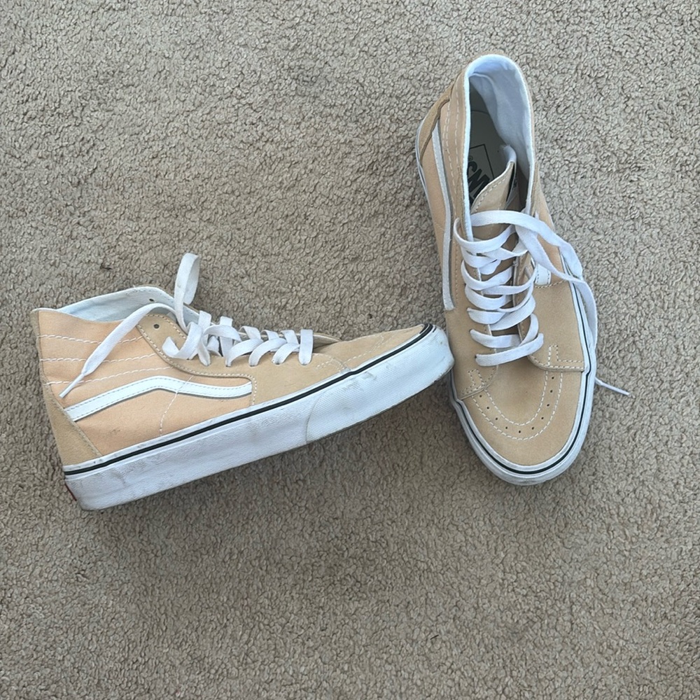 Tan/peach high top Vans